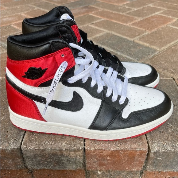 Jordan Shoes - Air Jordan 1 Retro High Satin Black Toe